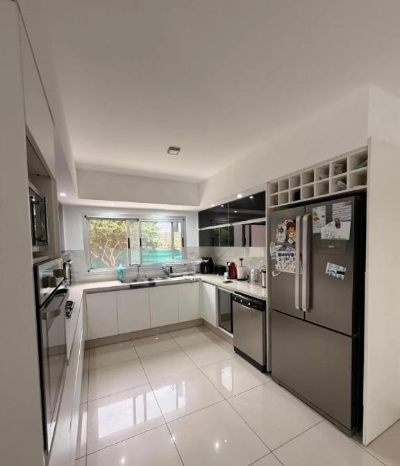 Foto de CASA EN VENTA TRES DORMITORIOS - TERRENO PLANO - LA CUESTA, imagen 3