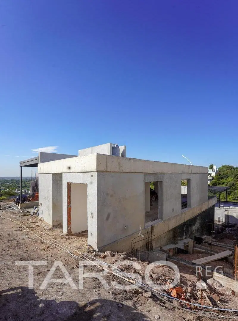 Casa en Venta de 3 dormitorios en Barrio La Pankana. 2
