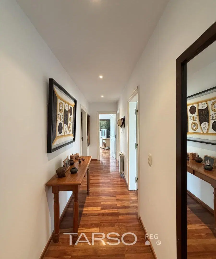 Casa en Venta de 4 dormitorios + escritorio en El Rocio, Valle Escondido 3