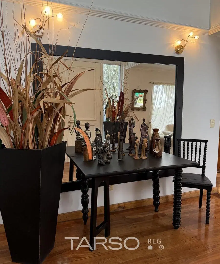 Casa en Venta de 4 dormitorios + escritorio en El Rocio, Valle Escondido 1