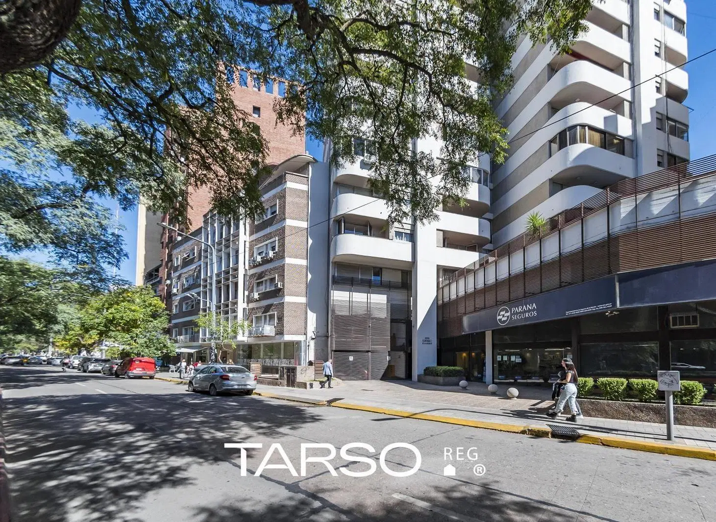 Departamento en Venta de 3 dormitorios sobre Cañada 5