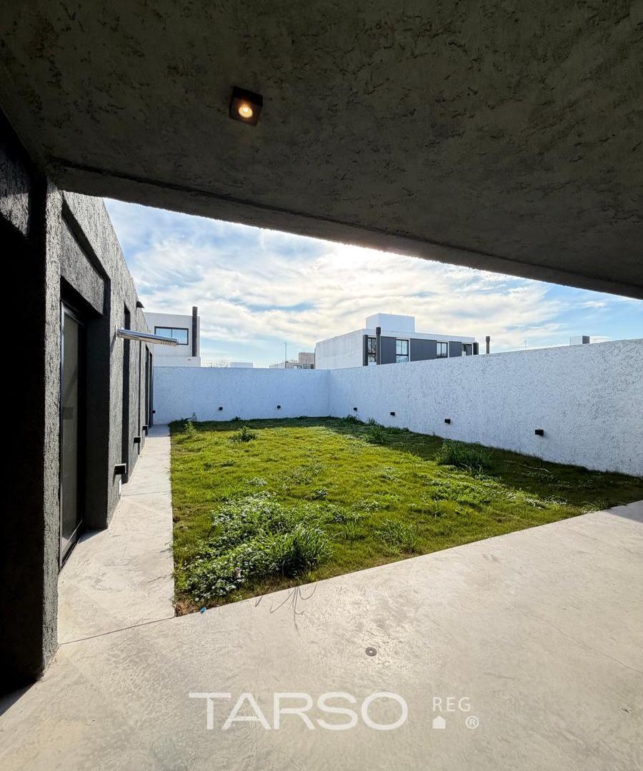 Foto de Casa en Venta 3 dormitorios Planta baja en Distrito Sur, imagen 3