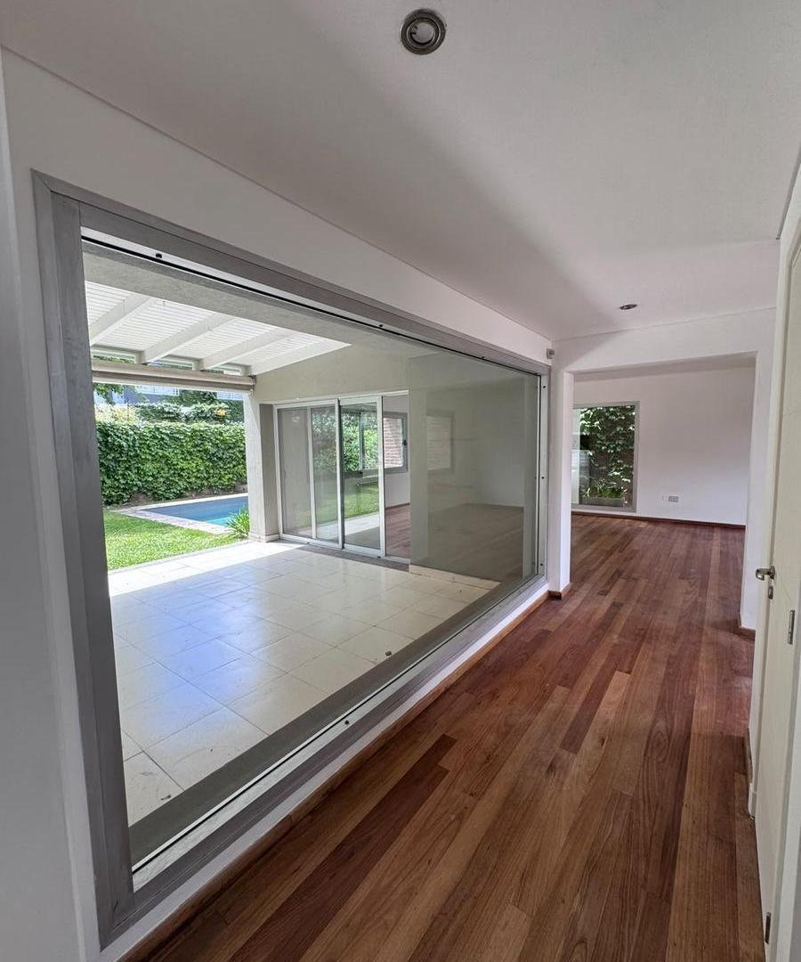 Foto de Casa en ALQUILER de 3 dormitorios en housing en Urca, imagen 4