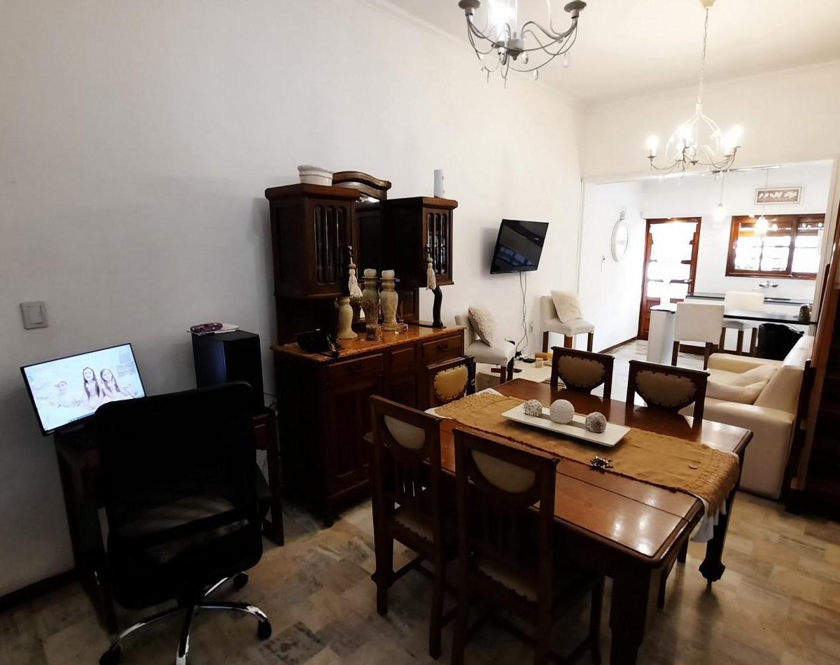 Casa de 3 Dorm.. Lamadrid 80 4