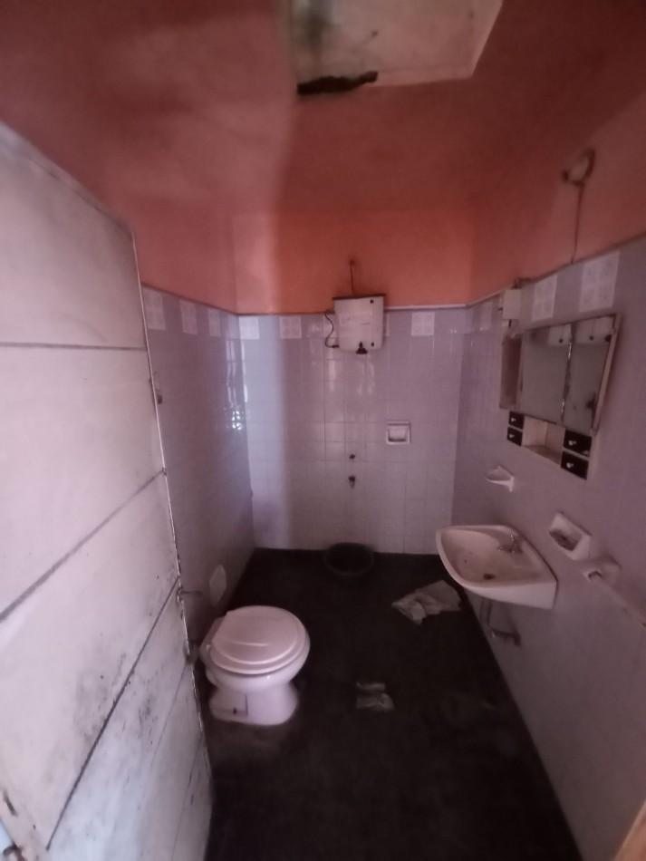Inmueble con Dos Propiedades en B° Guemes Retasado 2