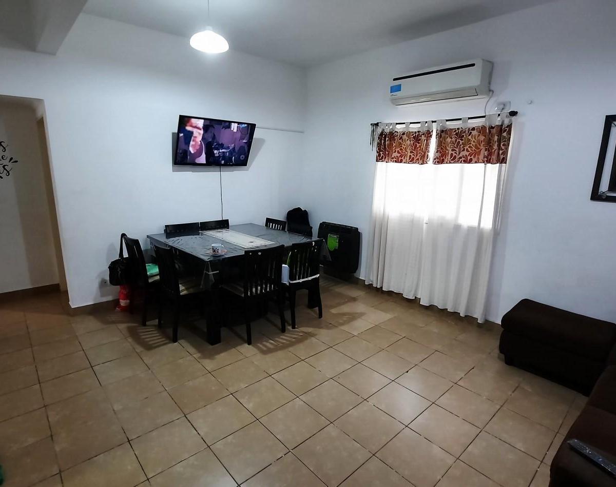 Depto. de 2 Dorm. con Cochera en B° Ayres del Sur 4