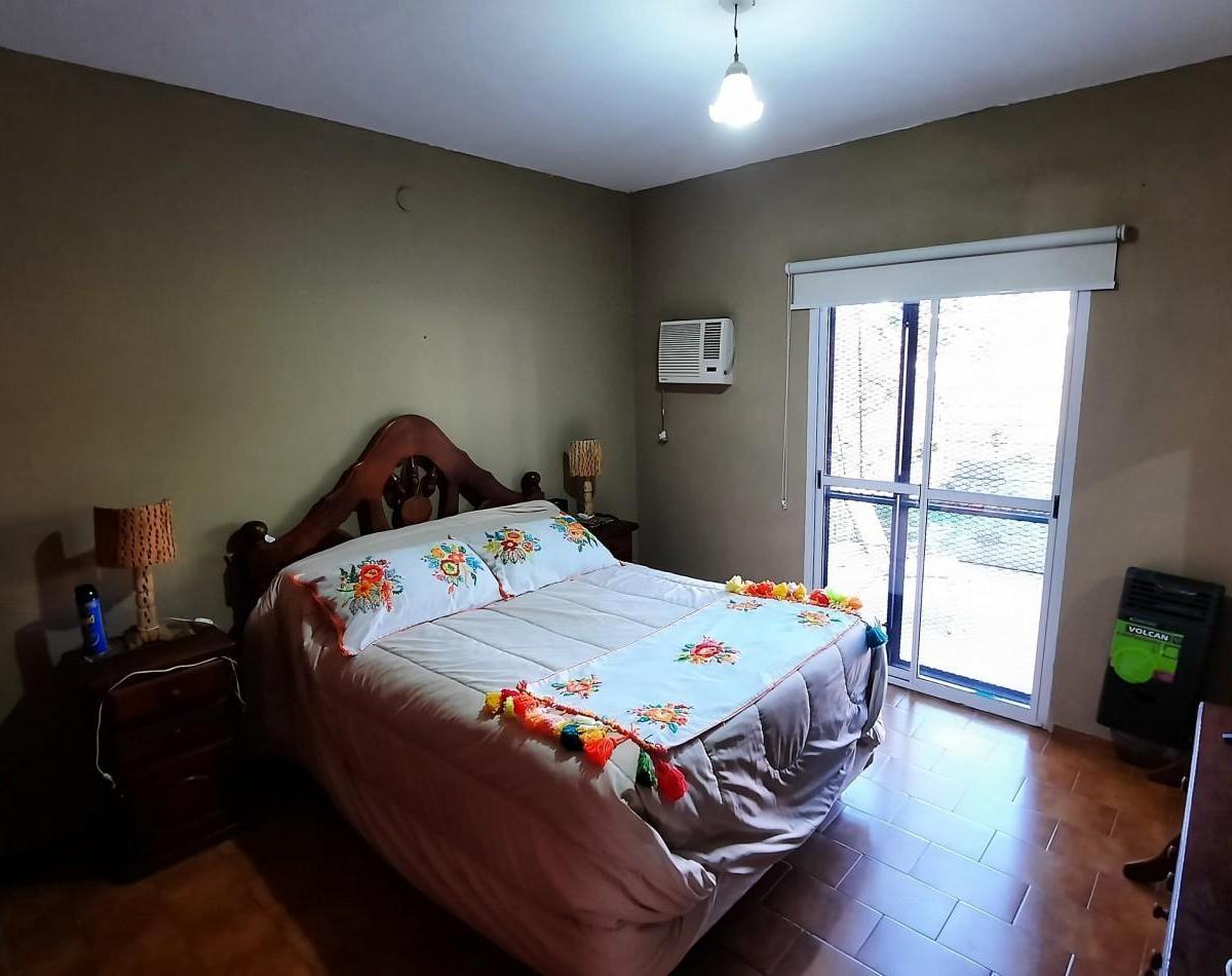 Casa de 2 Dorm. y Dep. en Pres. Illia 892 3