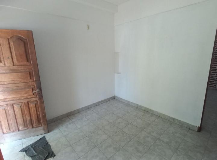 Casa de dos dormitorios ubicada en Bolivar 2143, Barrio Golf. 5