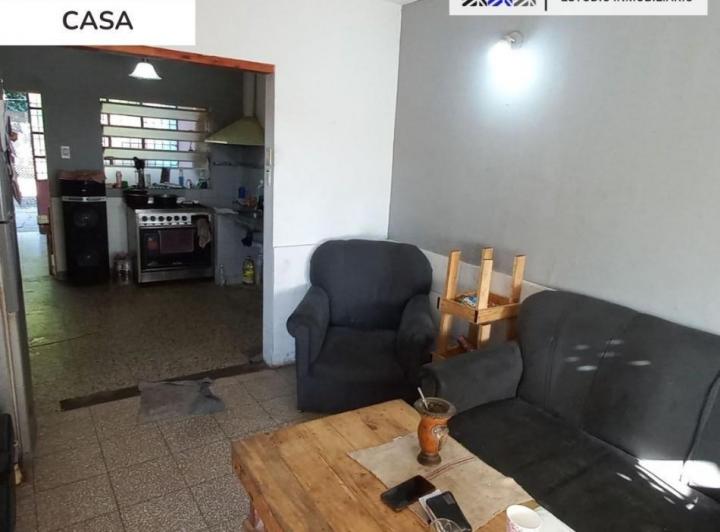 Casa de dos dormitorios en Presidente Illia 1178 2