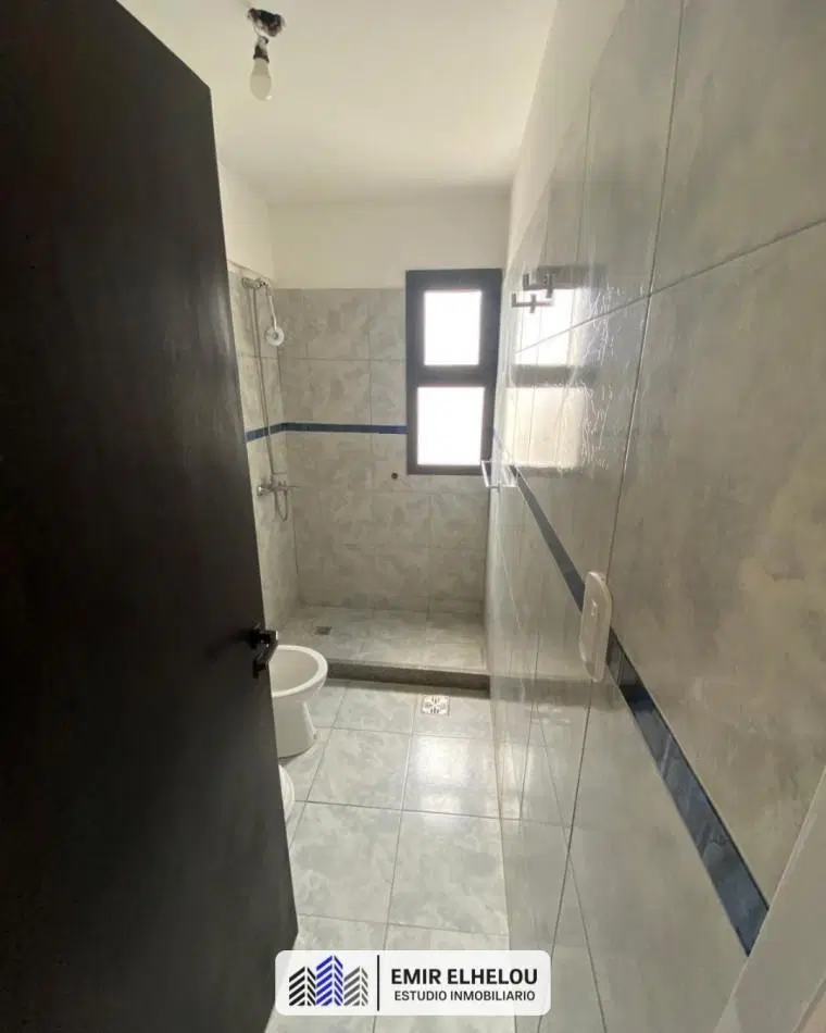Departamento de un dormitorio con cochera en Juan B Justo 668 5