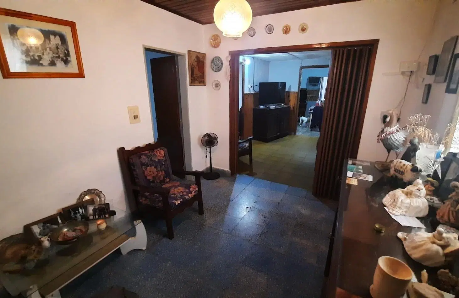 Casa de 3 dormitorios en amplio lote en General Rojo 3