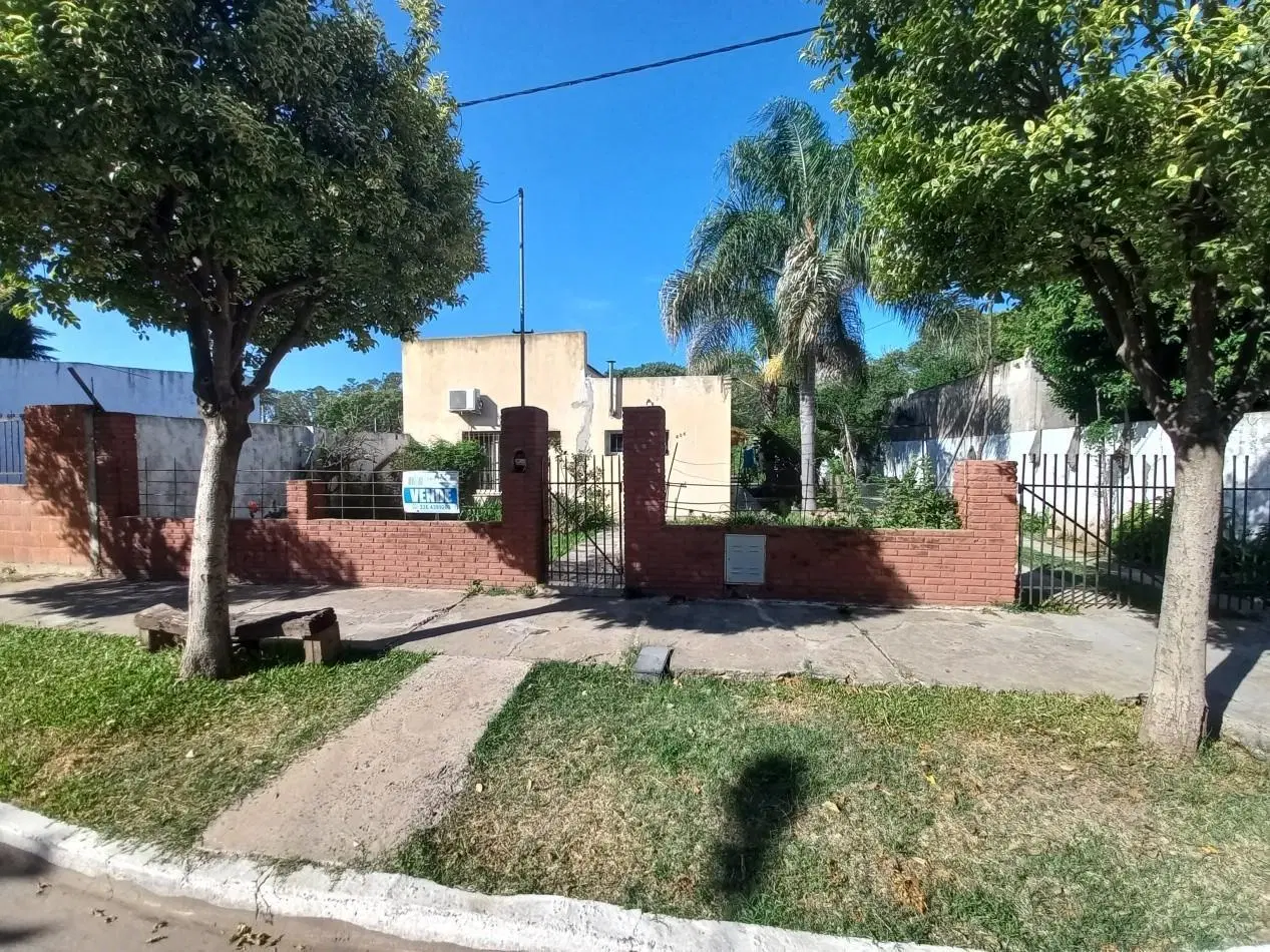 Casa en amplio lote en Theobald, Santa Fe 2