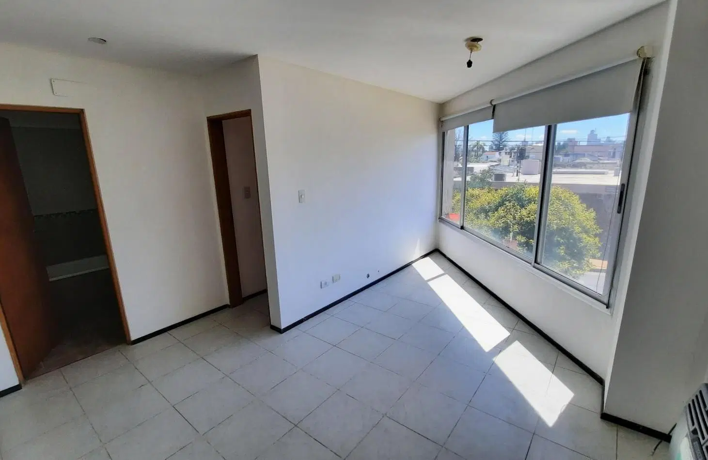 Departamento de 1 dormitorio en Alvear y Ameghino 5
