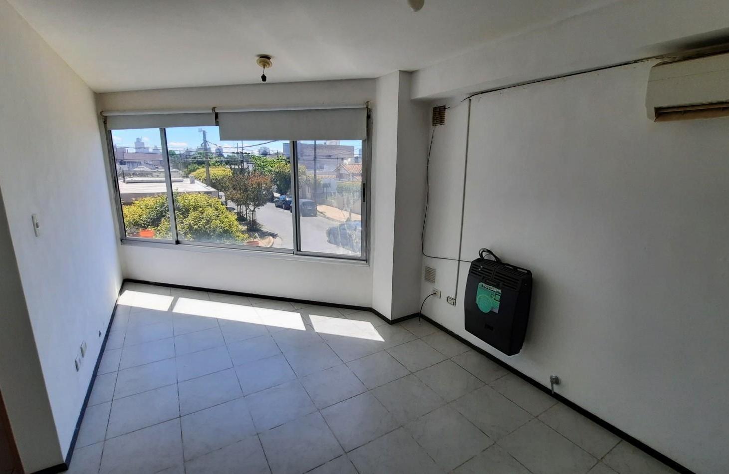 Departamento de 1 dormitorio en Alvear y Ameghino