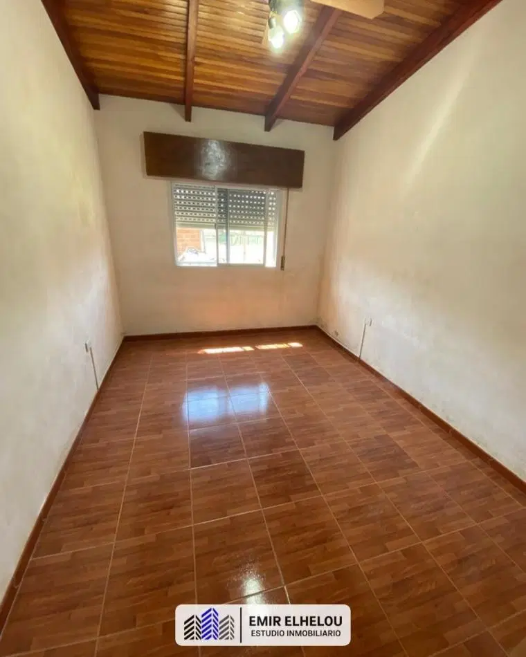 Casa de 3 dormitorios y dep. en La Emilia (San Nicolas) 8