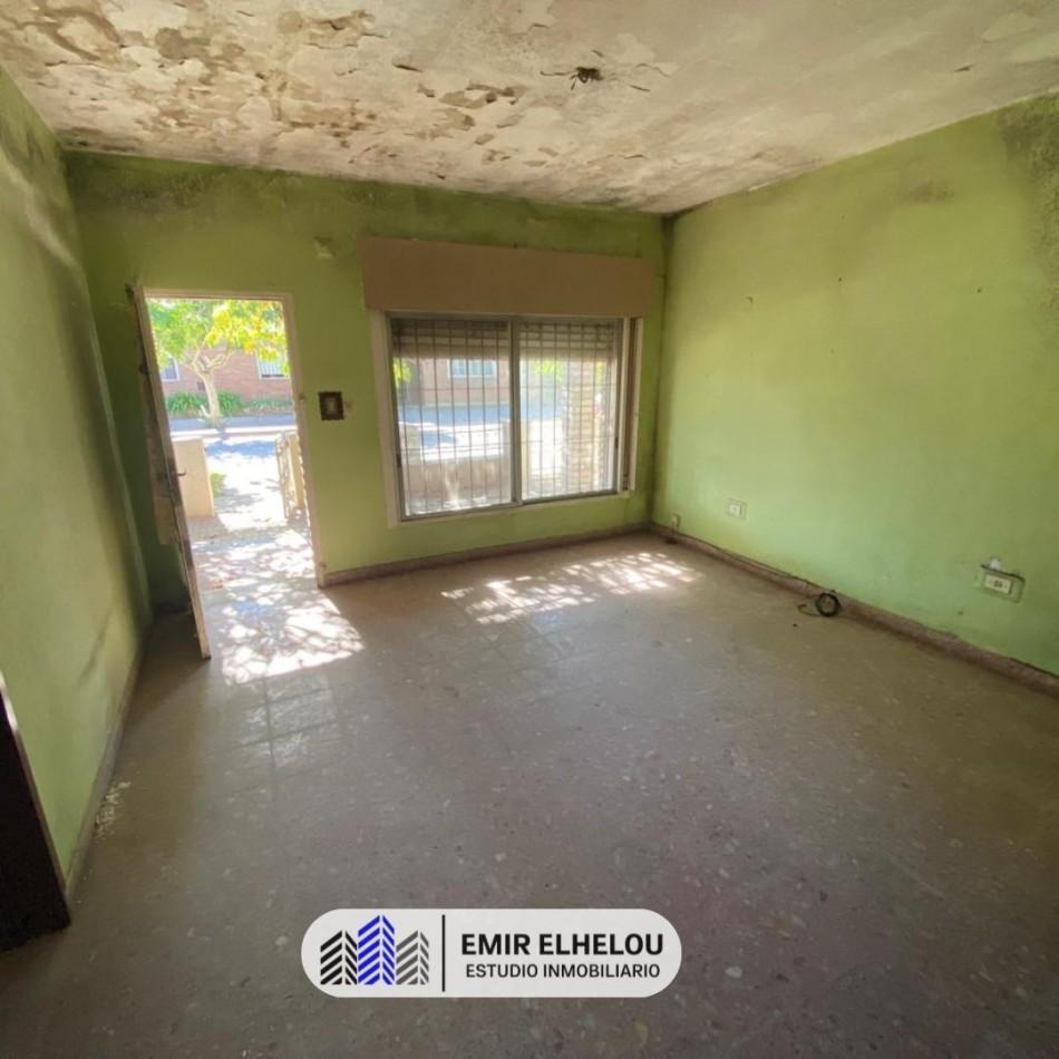 Foto de Casa de 2 dormitorios y cochera B° Saavedra, imagen 2