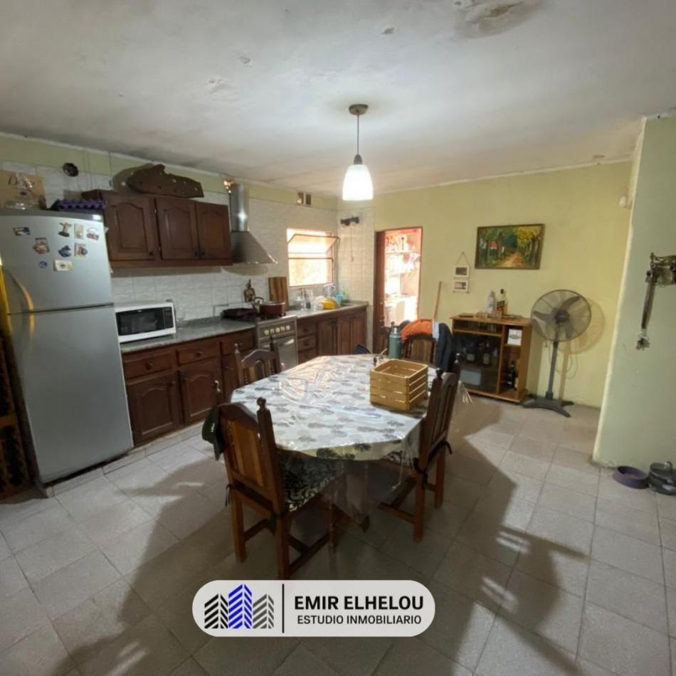 Foto de Casa de 2 dormitorios en amplio lote en B° Tripoli, imagen 5