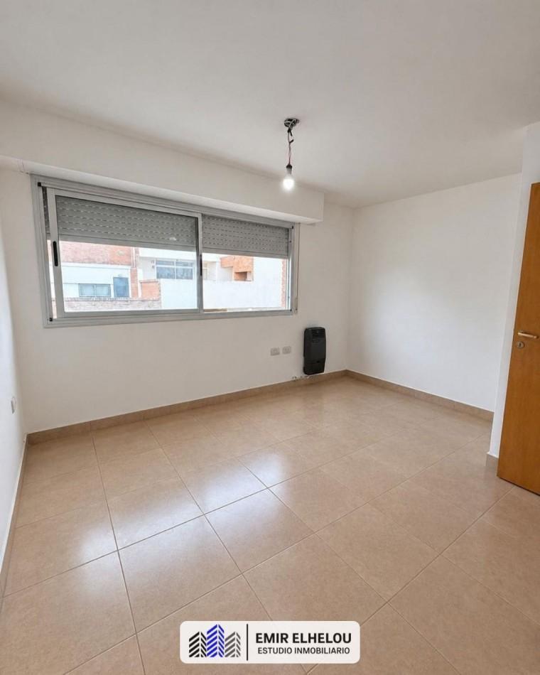 Foto de Duplex en alquiler en Av. Presidente Peron 1575, imagen 1