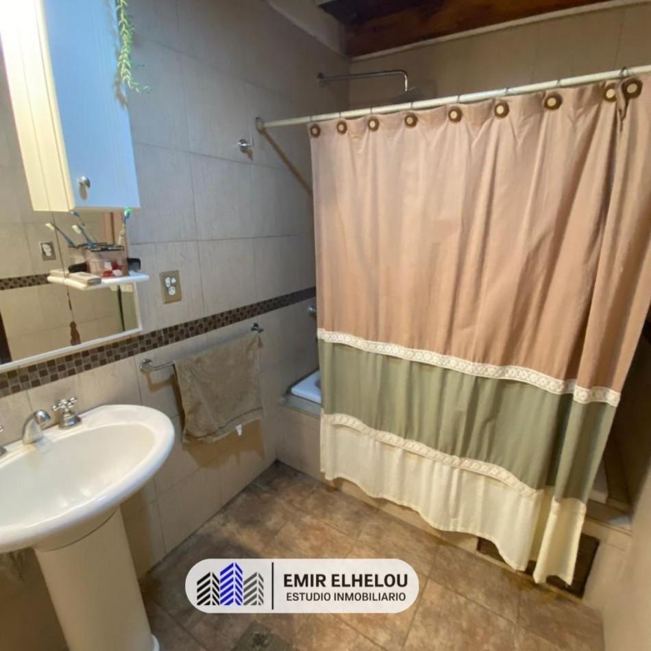 Foto de Casa de 2 dormitorios en amplio lote en B° Tripoli, imagen 4
