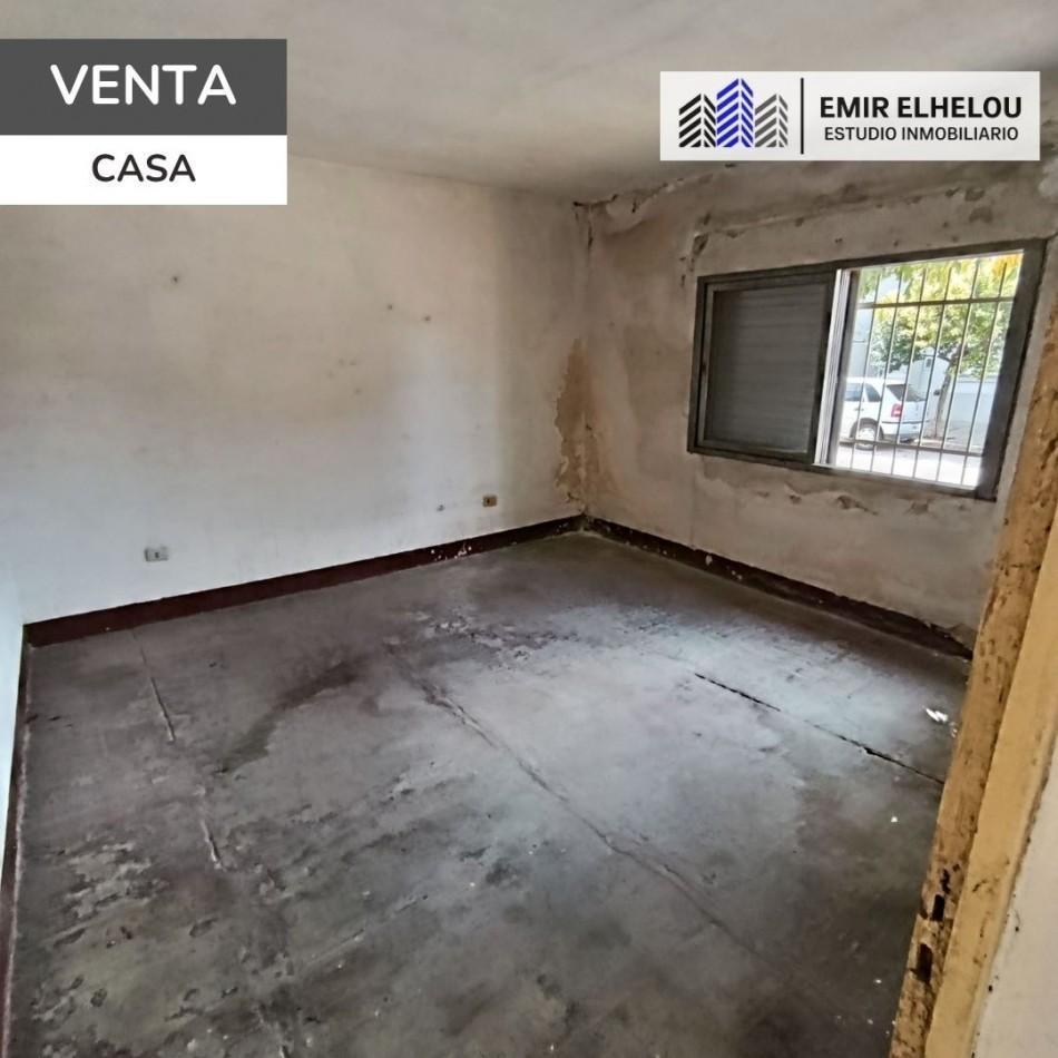 Foto de Casa a reciclar en amplio lote en Lamadrid 174, imagen 2