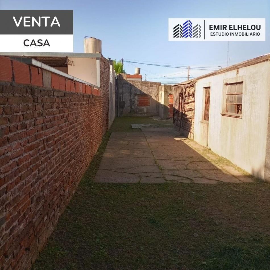 Foto de Casa a reciclar en amplio lote en Lamadrid 174, imagen 1
