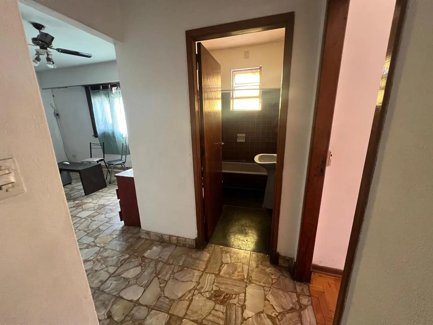 VENTA PH AL FRENTE C/COCH S/EXP 1ER PISO P/ESC VILLA ADELINA 5