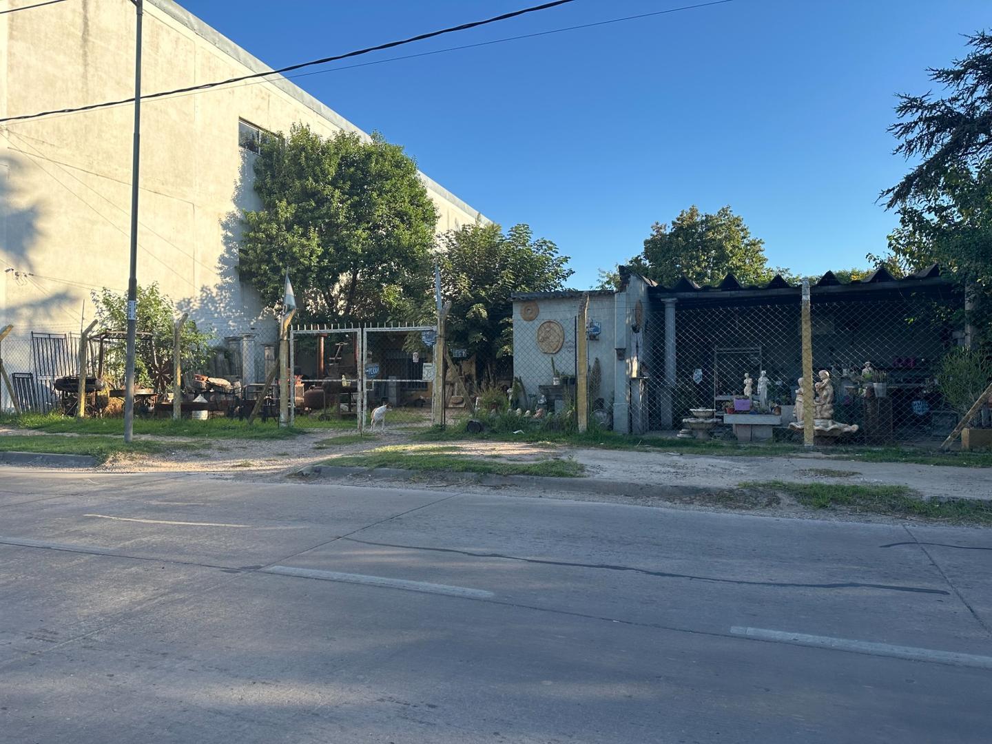 Foto de TERRENO COMERCIAL EN VENTA CON VIVIENDA, imagen 3