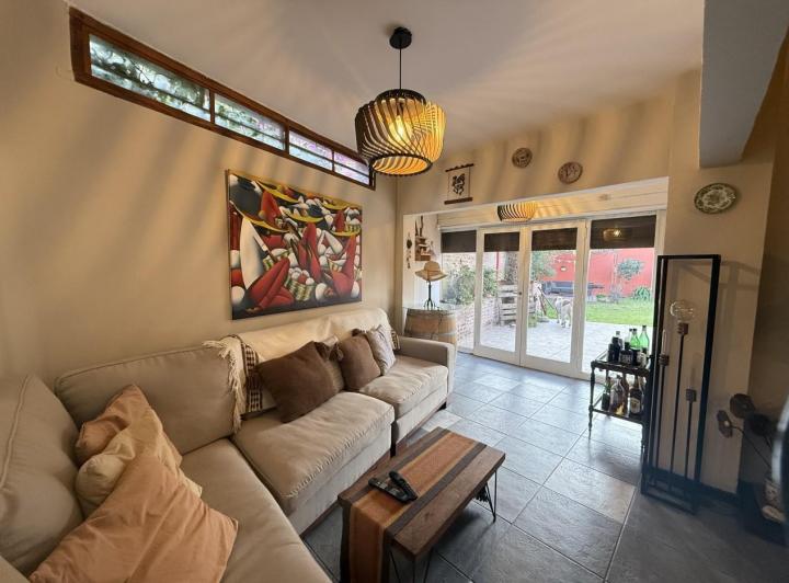 Casa en venta La Florida cinco ambientes 4