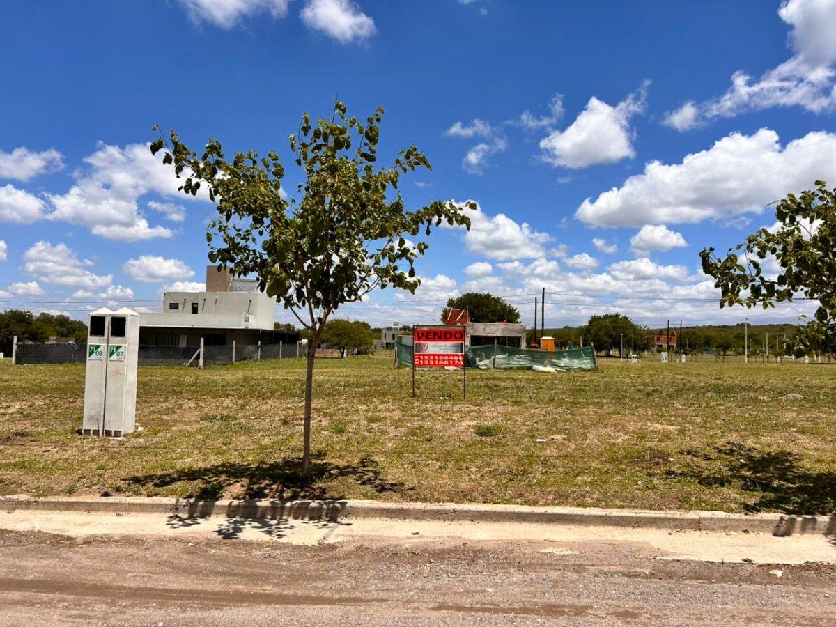 Foto de VENDO Excelente Lote en Tejas IV , Barrio Privado Vista a las Sierras, imagen 2
