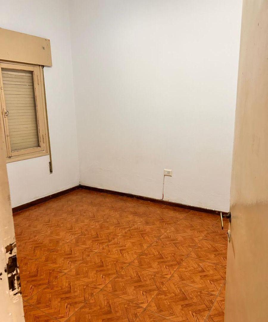 Foto de ¡OPORTUNIDAD DE INVERSIÓN! CASA + DEPARTAMENTO EN UN MISMO LOTE – AMBOS, imagen 4