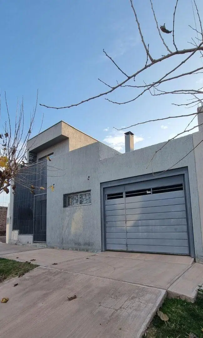 Casa de 201 m² totales, 2 habitaciones, Barrio Agua Y Energía Plan 23 2