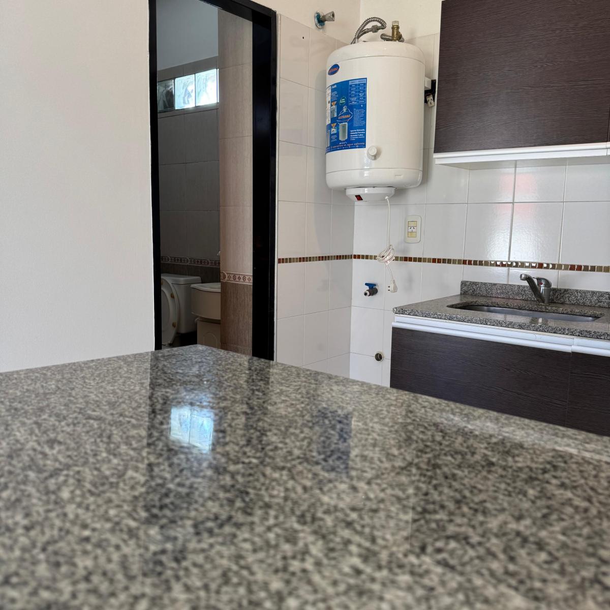 Venta Departamento 2 Ambientes con Terraza en Berazategui Centro 2