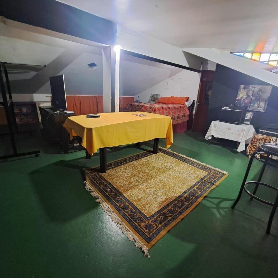 HERMOSO CHALET CON GALPON AL FONDO EN VENTA!!! EL JAGUEL!!!