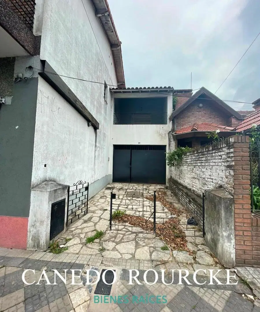 Casa 4 ambientes con cochera Monte Grande 2