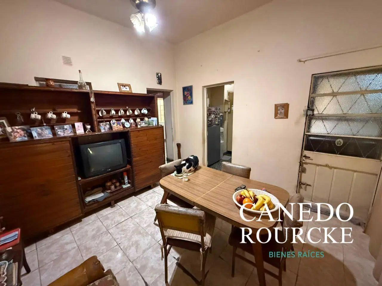 Casa en amplio lote Monte Grande 5