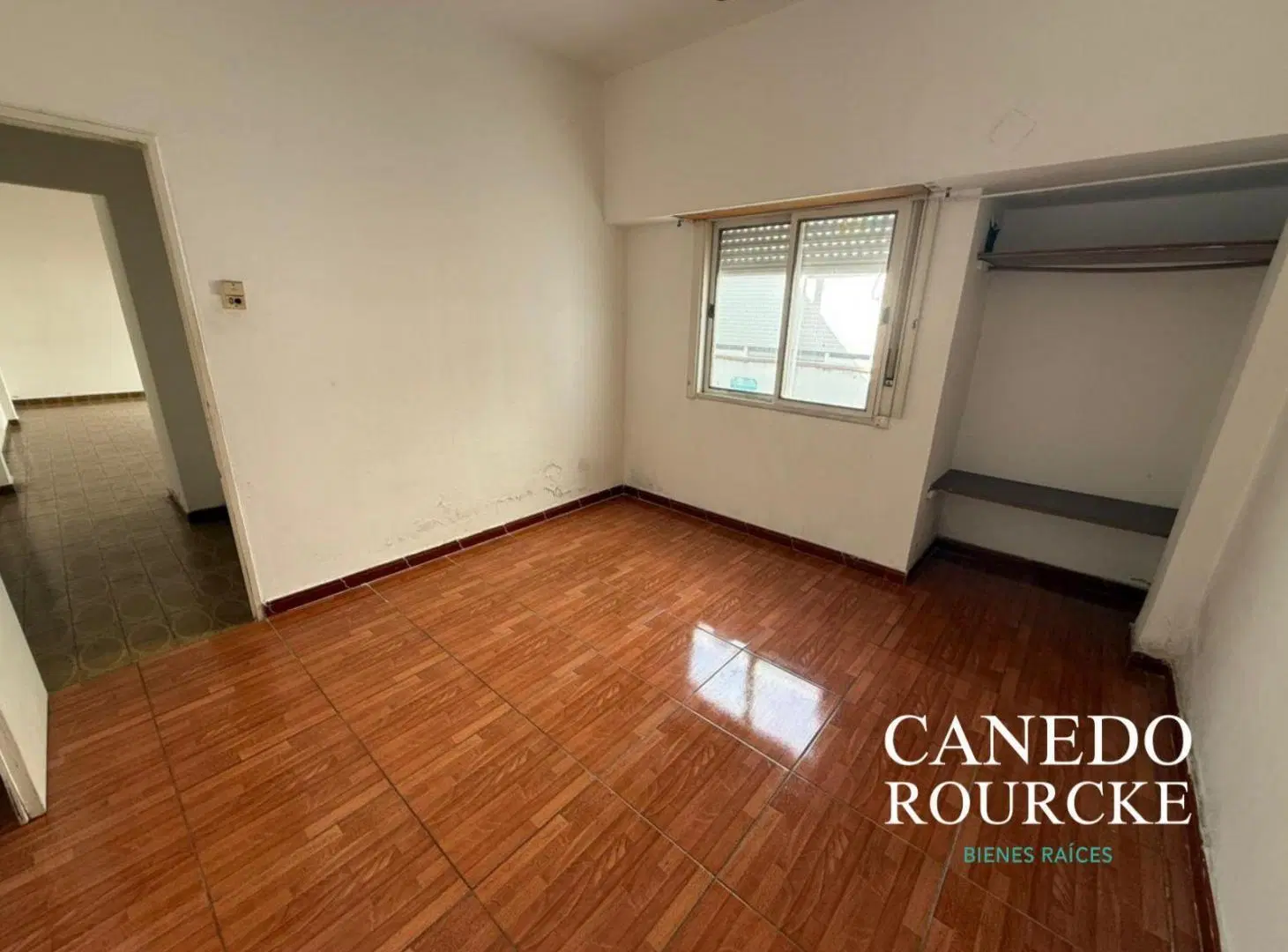 Departamento dos ambientes en ALQUILER - Santamarina y Pellegrini 8