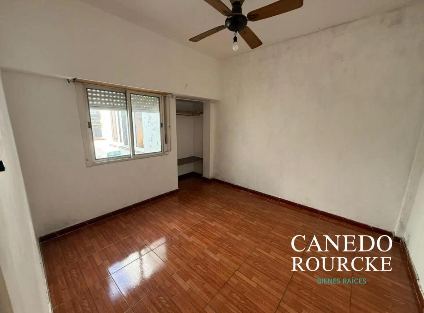 Departamento dos ambientes en ALQUILER - Santamarina y Pellegrini 3