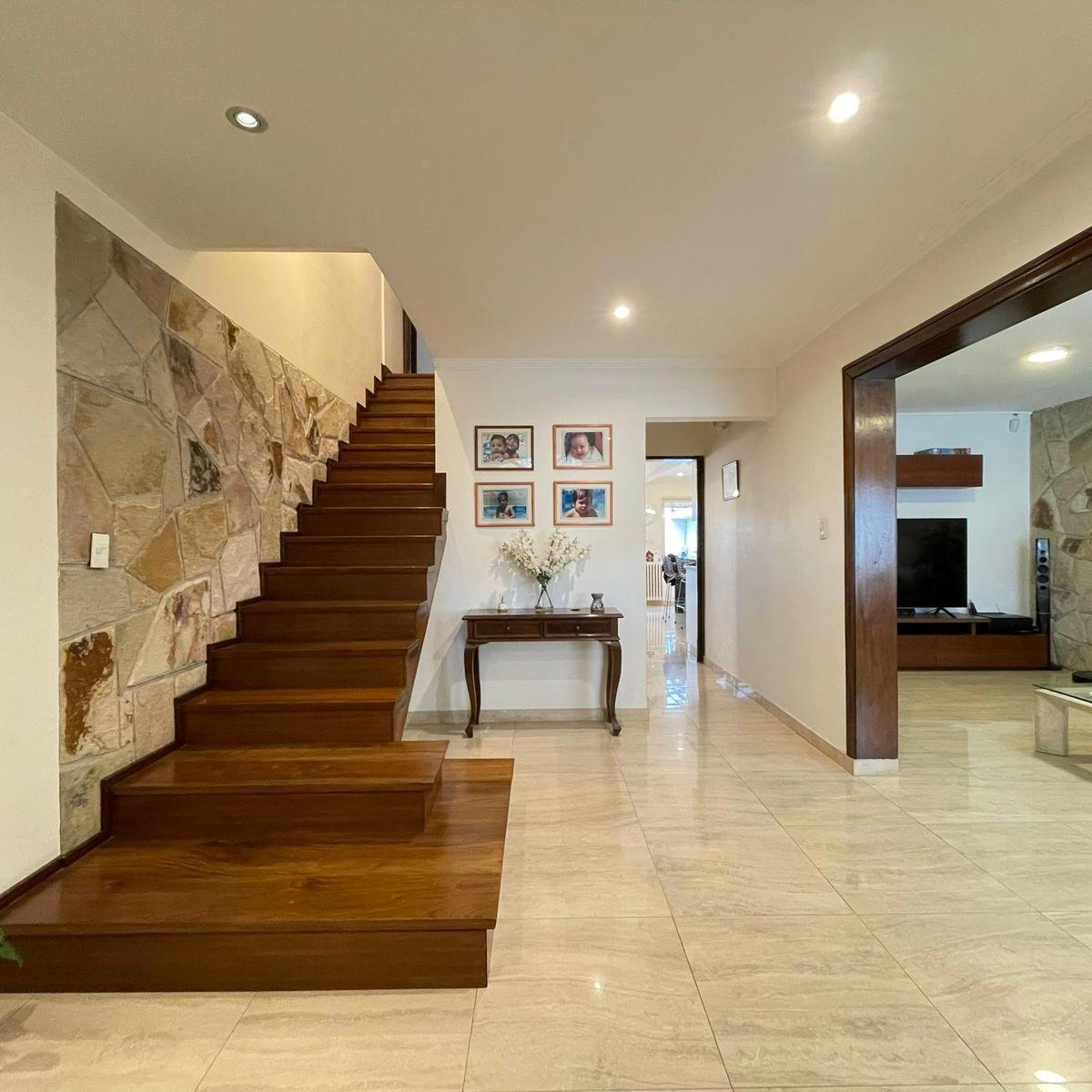 Chalet de categoría - Morón