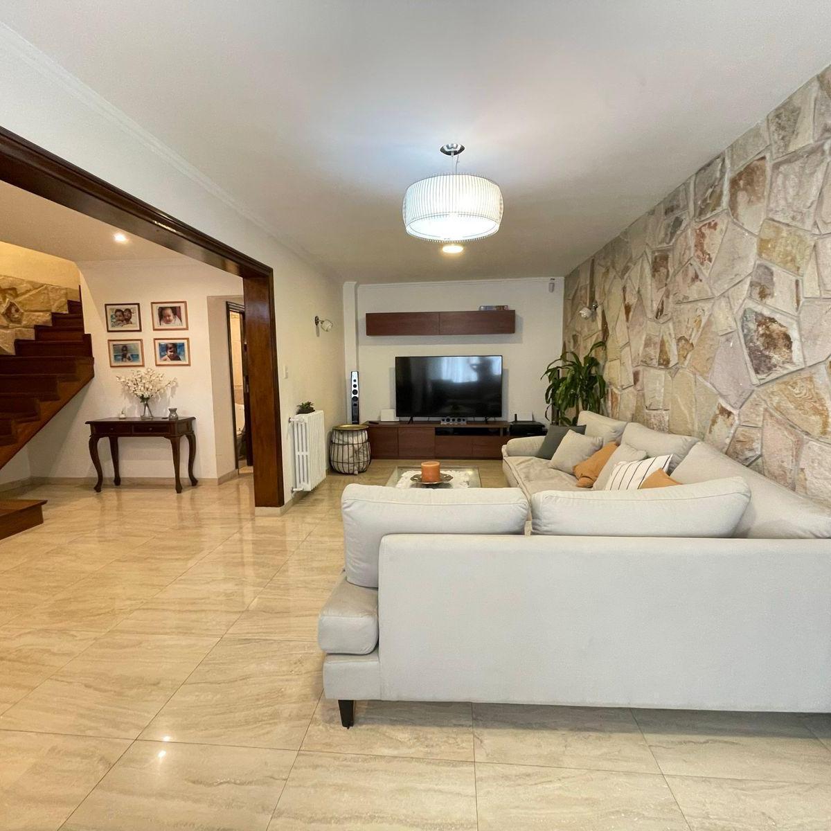 Foto de Chalet de categoría - Morón, imagen 2