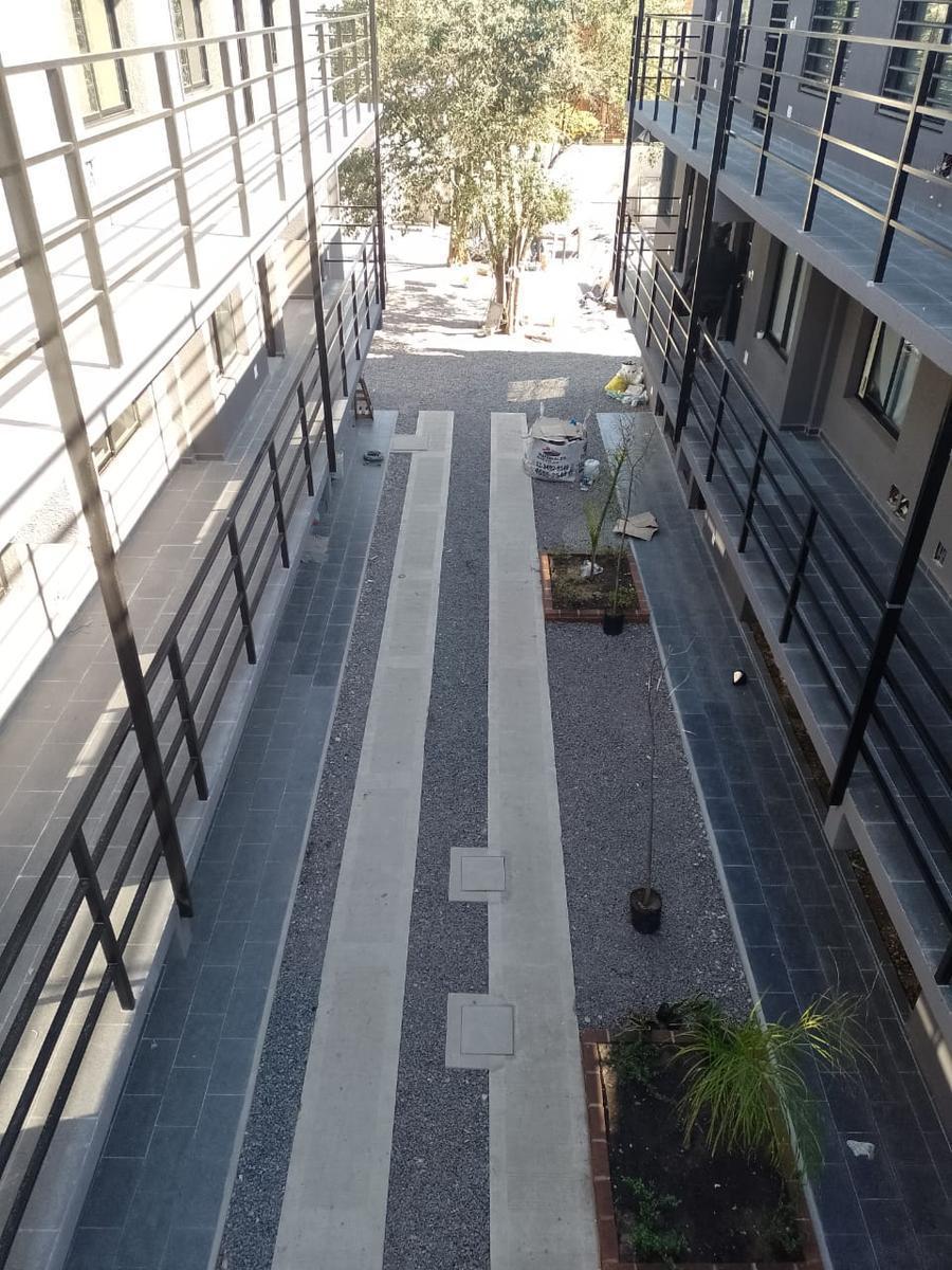 Depto. Dos Amb en Planta Baja a Estrenar con Cochera 1