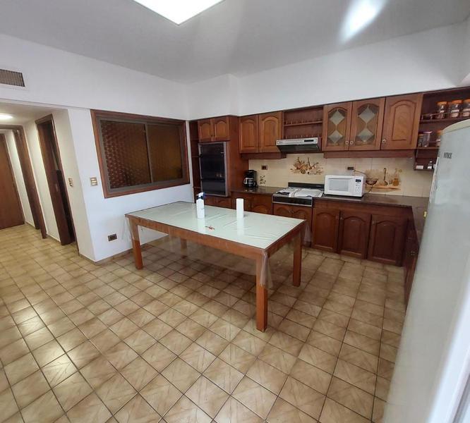 Excelente Chalet en Ubicacion Area Central 2