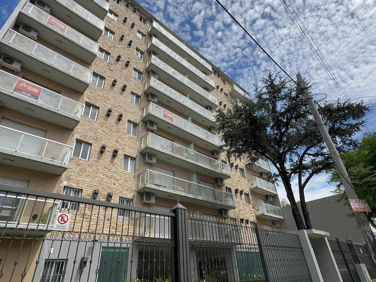 IMPECABLE DEPARTAMENTO TRES AMBIENTES A ESTRENAR