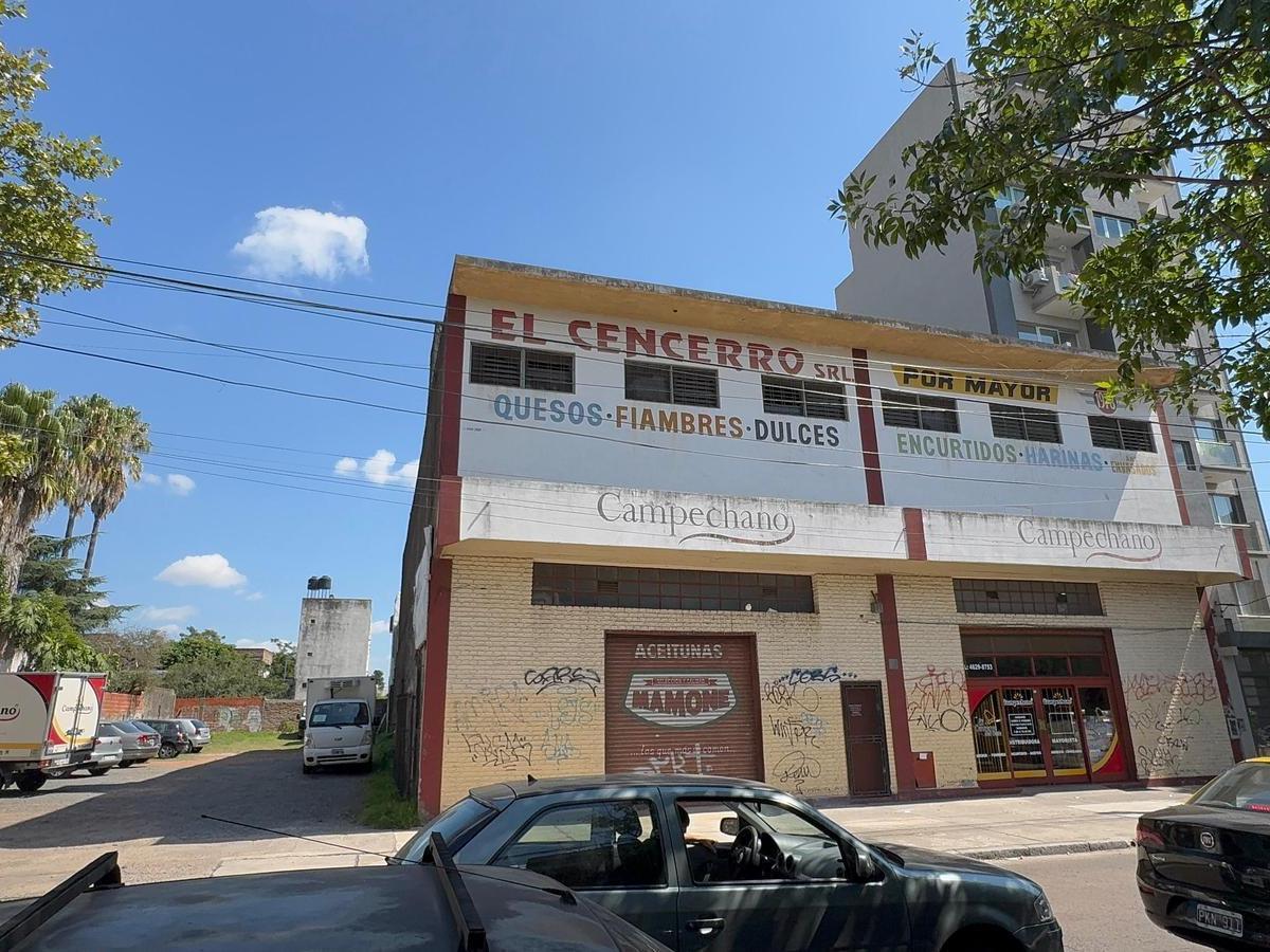 Galpón en Venta - Moron Norte 5