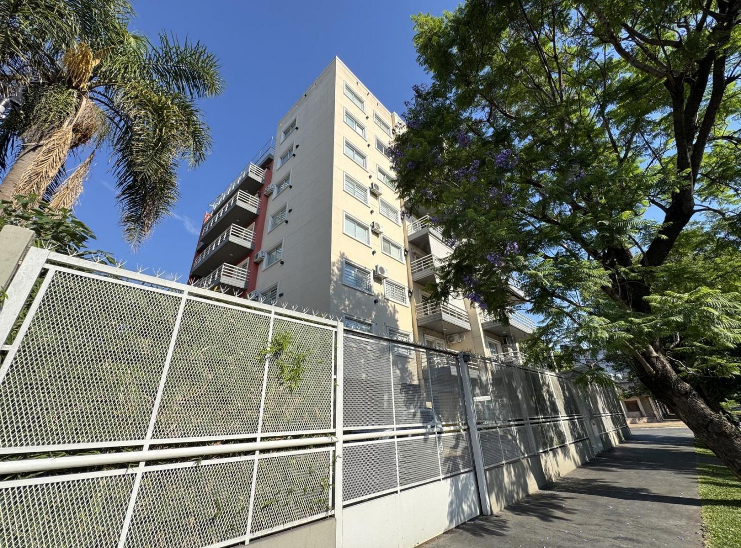 Departamento de 2 ambientes con balcón en Morón