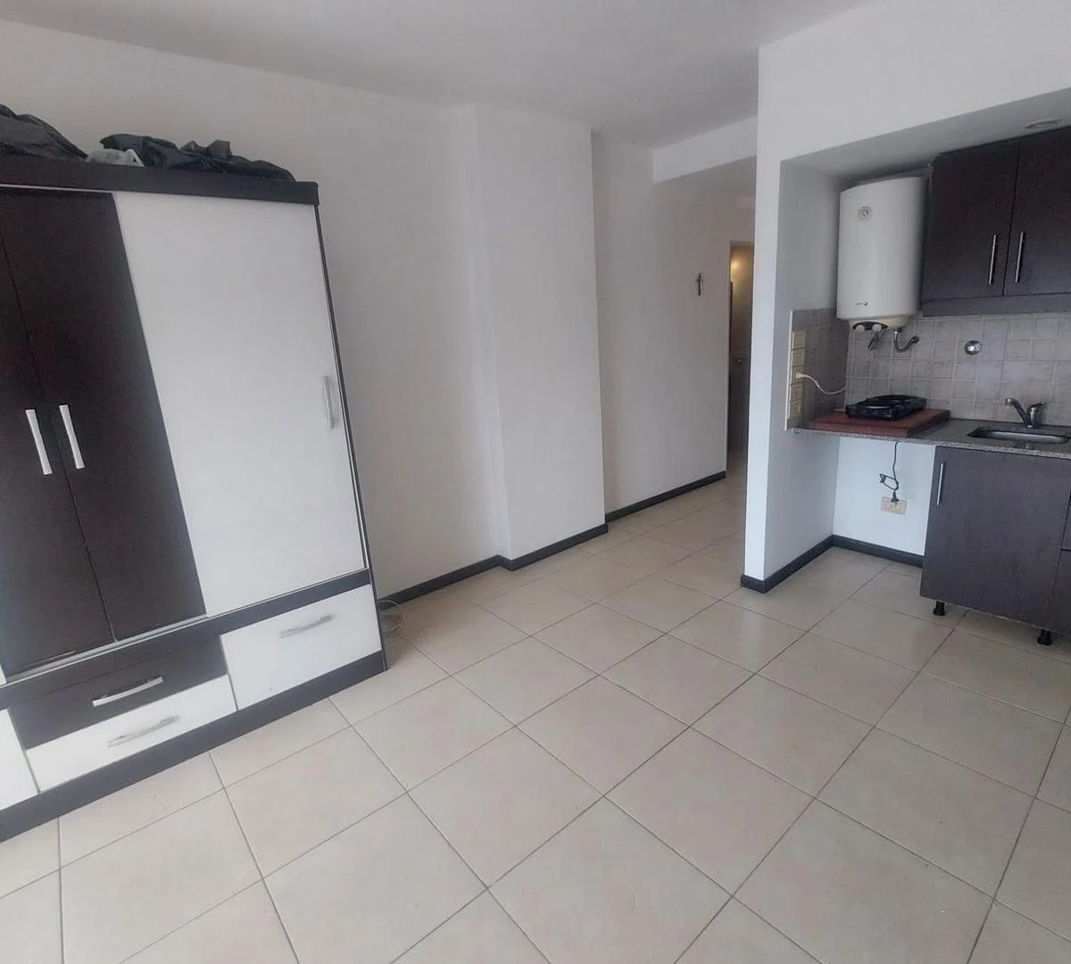 Foto de Monoambiente con balcón en Morón, imagen 1