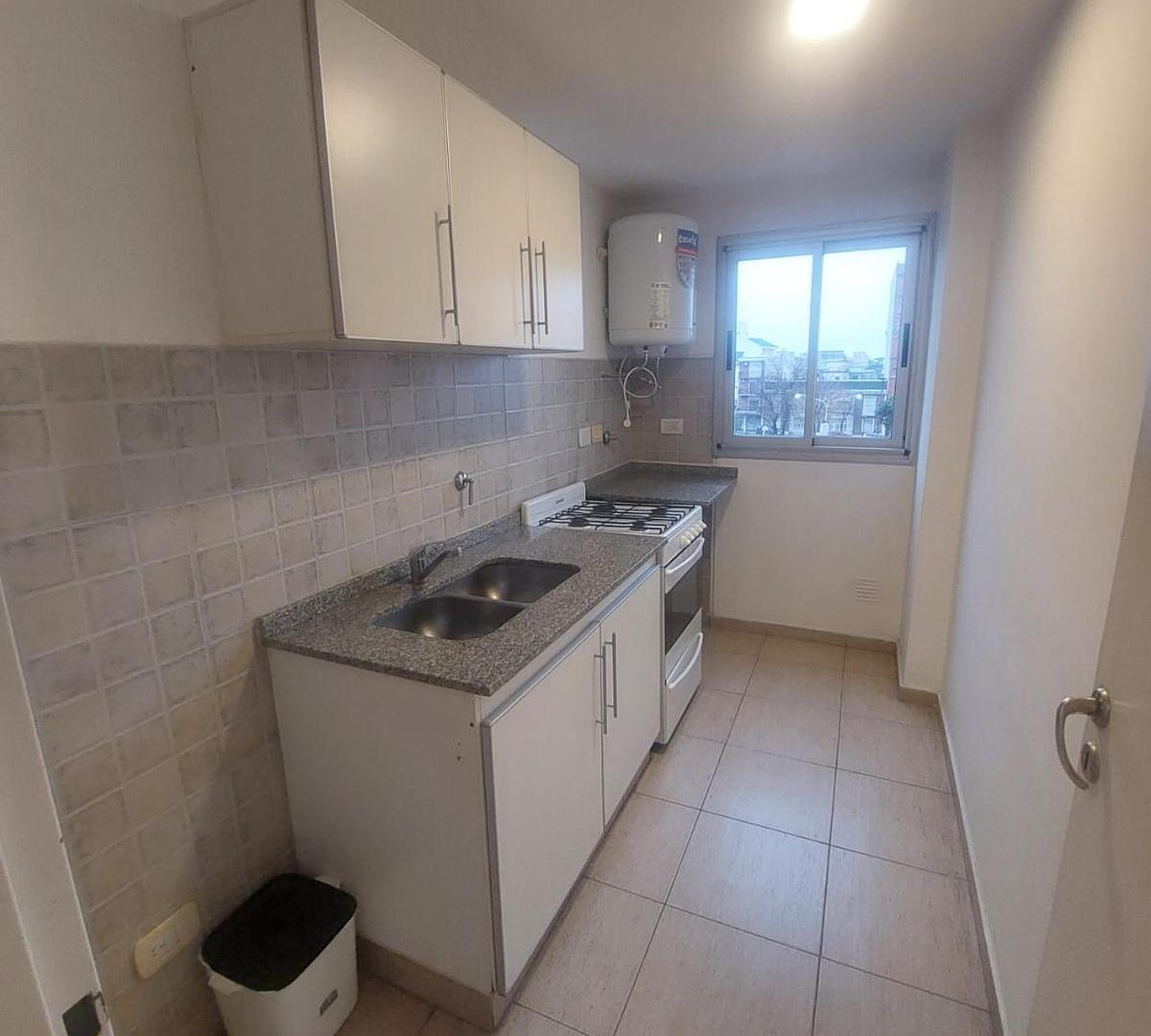 Foto de Departamento de dos ambientes con cochera Haedo, imagen 5