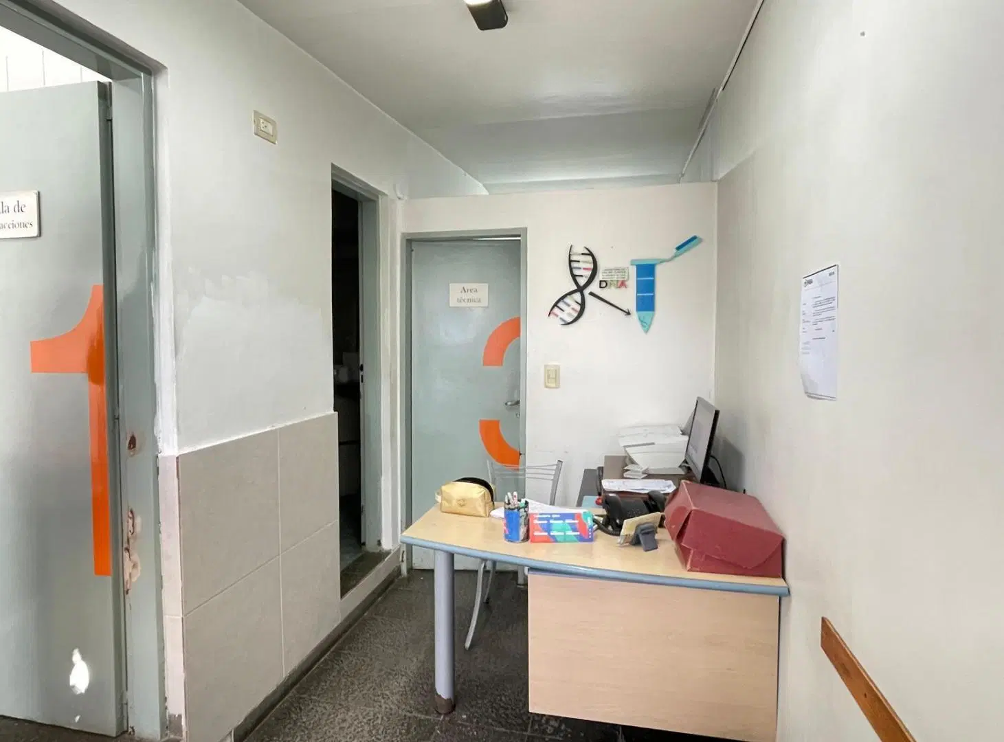 Policonsultorios en VENTA, Morón Centro 2