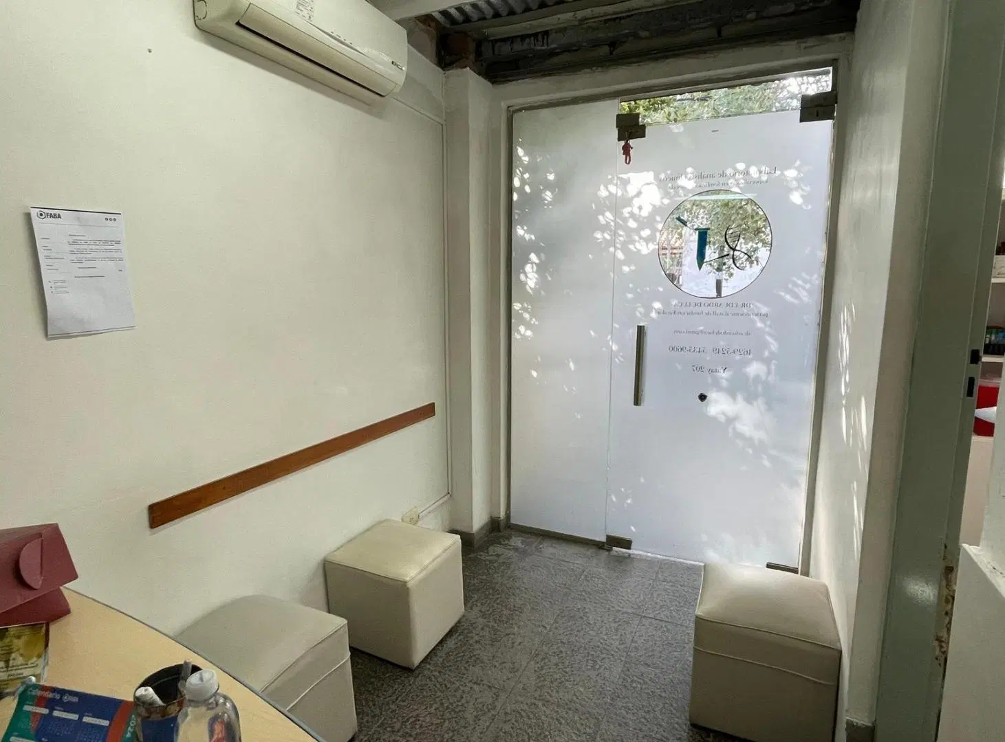 Policonsultorios en VENTA, Morón Centro 4