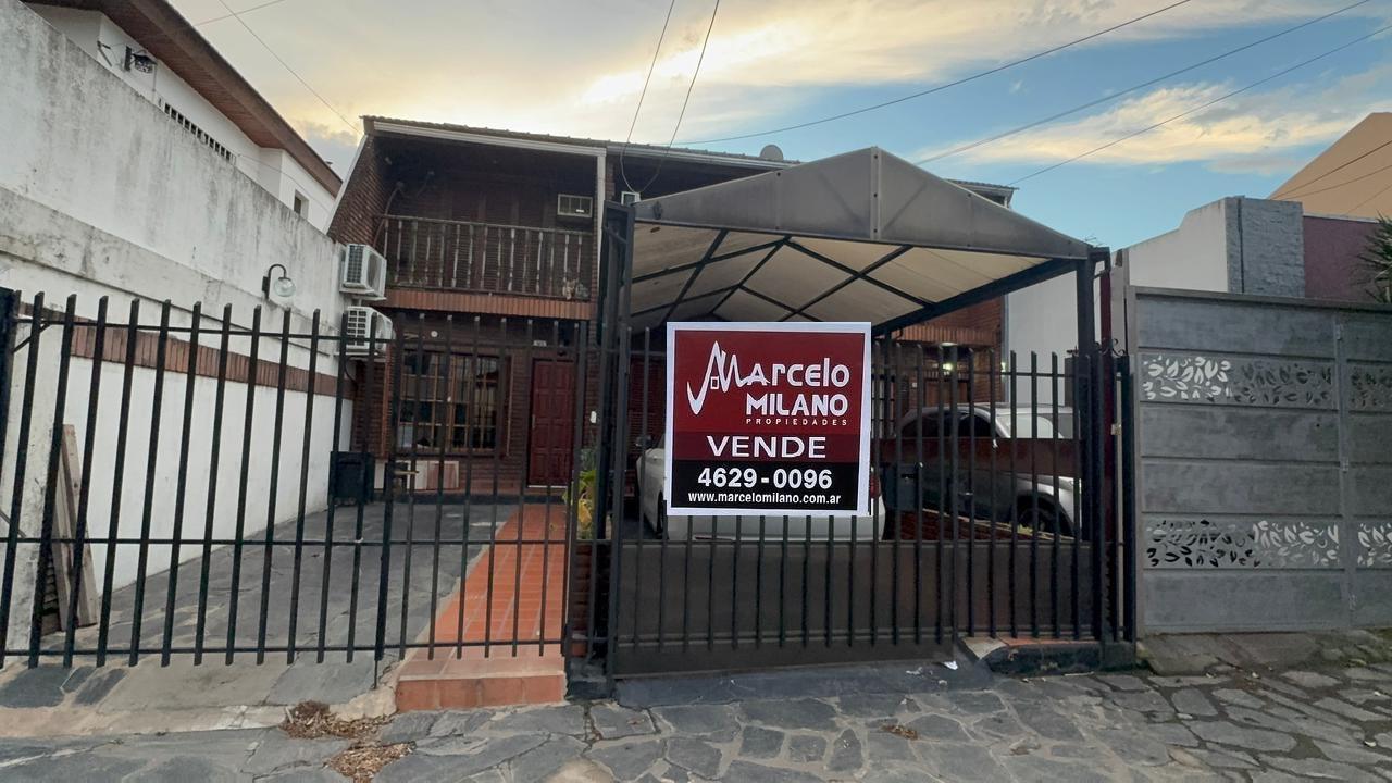 Dúplex de 3 ambientes con patio en Moron