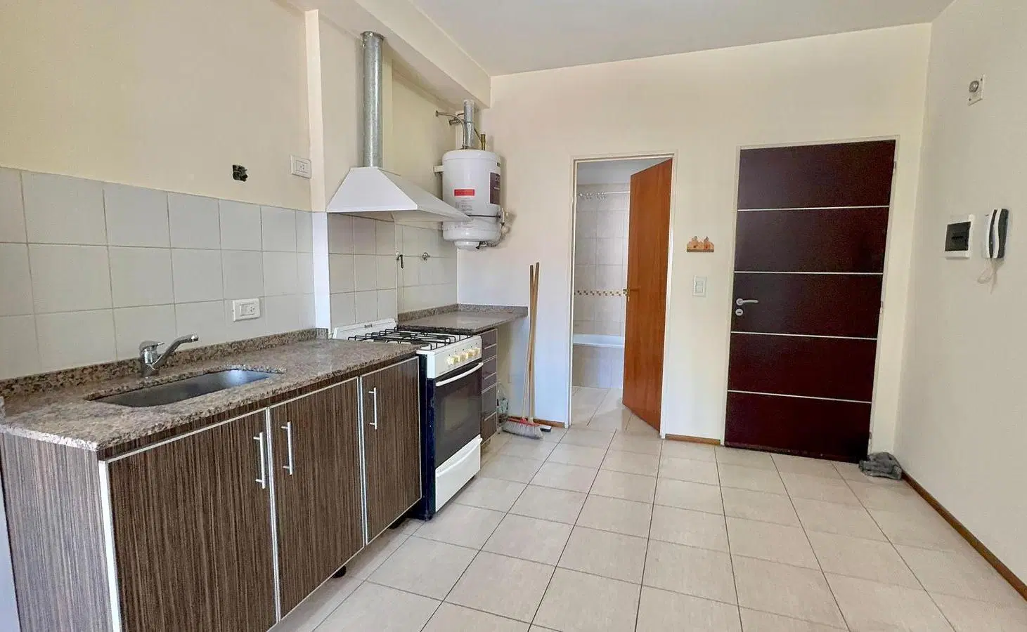 Departamento en   de un ambiente en Moron - Nuevo Valor 2